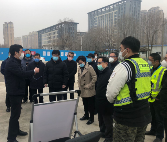 馬澤平陪同中國(guó)人民大學(xué)黨委書記、校長(zhǎng)檢查中國(guó)人民大學(xué)通州新校區(qū)項(xiàng)目疫情防控、工程